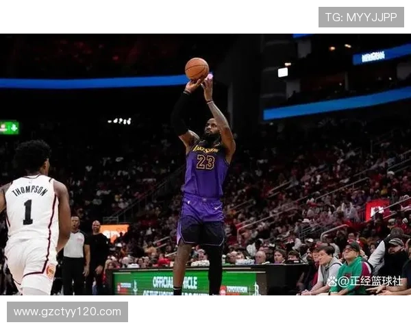 詹姆斯单节14分助湖人前23分创纪录