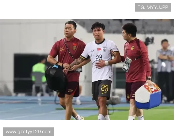 国足噩梦开局 变阵5后卫让球员迷茫 国足噩梦开局 变阵5后卫让球员迷茫